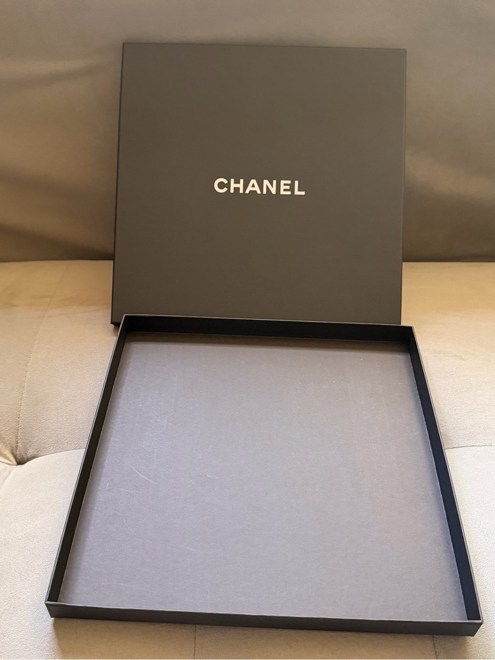 Chanel Box - flat square